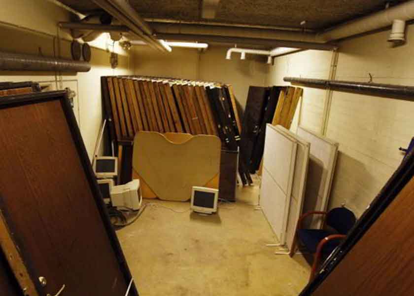 На фото: приблизно так виглядає звичайне шведське бомбосховище, розташоване в підвалі багатоквартирного будинку